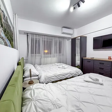 & Spacious 3br 3ba Family Bukarest