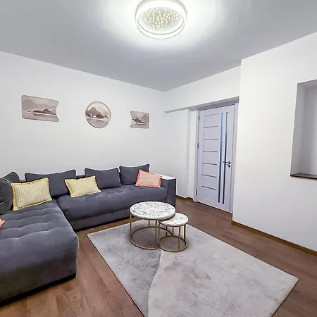 & Spacious 3br 3ba Family Apartment