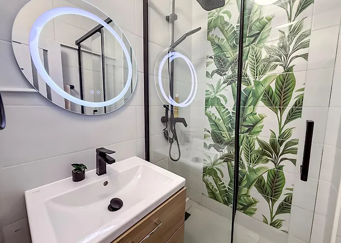 & Spacious 3br 3ba Family 부쿠레슈티